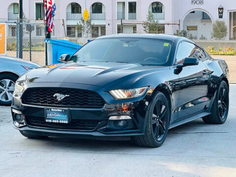 2016 Ford Mustang EcoBoost RWD photo