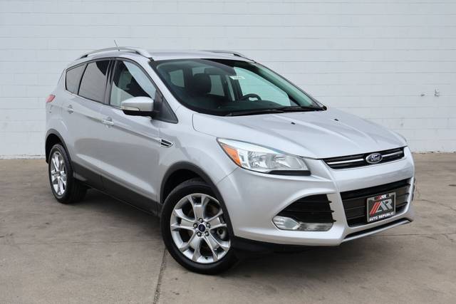 2016 Ford Escape Titanium FWD photo