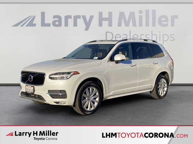 2016 Volvo XC90 T6 Momentum AWD photo