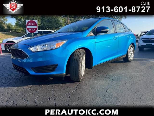 2015 Ford Focus SE FWD photo