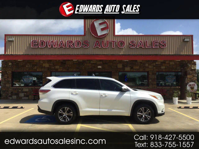 2016 Toyota Highlander XLE FWD photo