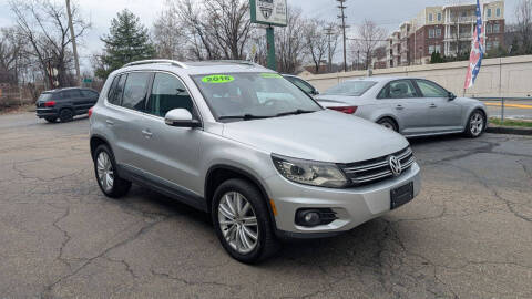 2016 Volkswagen Tiguan SE AWD photo