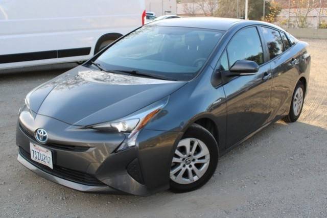 2016 Toyota Prius Two FWD photo