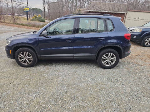 2016 Volkswagen Tiguan S FWD photo