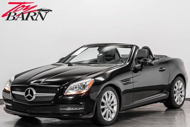 2016 Mercedes-Benz SLK-Class SLK 300 RWD photo