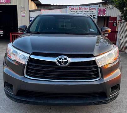 2016 Toyota Highlander LE FWD photo