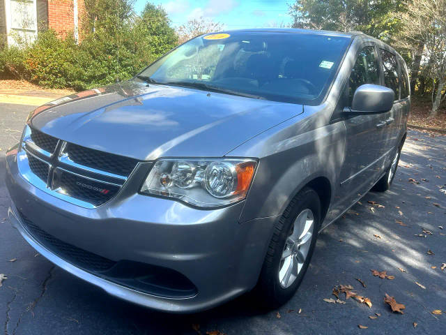 2016 Dodge Grand Caravan SXT FWD photo