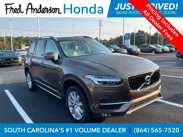 2016 Volvo XC90 T6 Momentum AWD photo