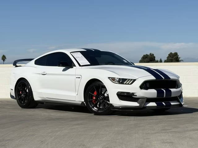 2016 Ford Mustang Shelby GT350 RWD photo