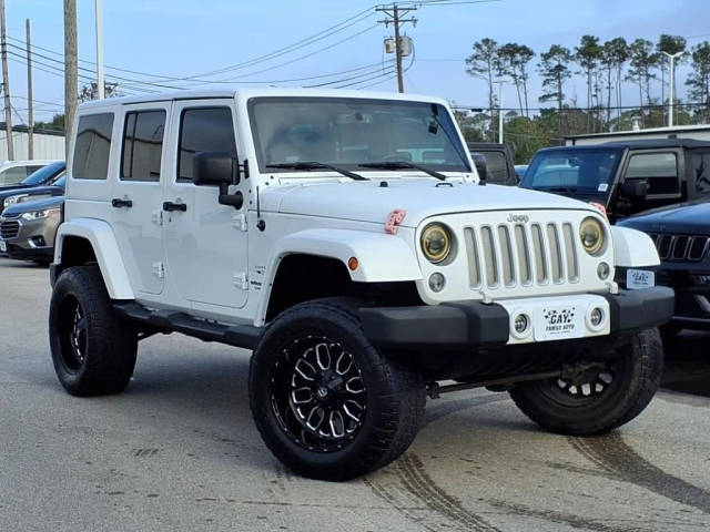 2016 Jeep Wrangler Unlimited Sahara 4WD photo