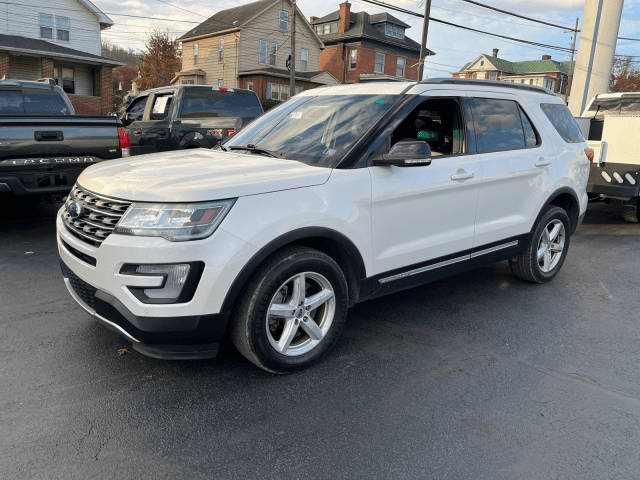 2016 Ford Explorer XLT 4WD photo