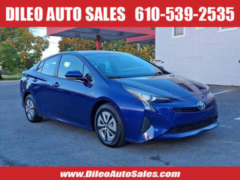 2016 Toyota Prius Two Eco FWD photo