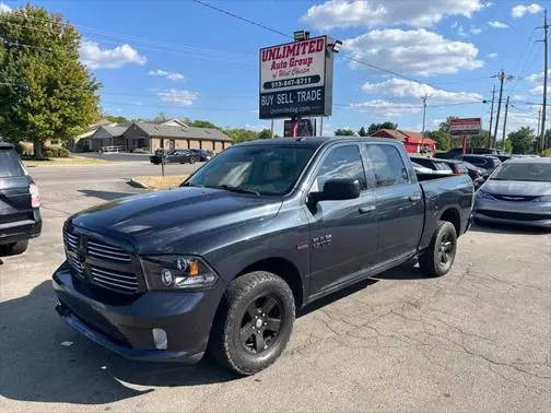 2016 Ram 1500 Express RWD photo