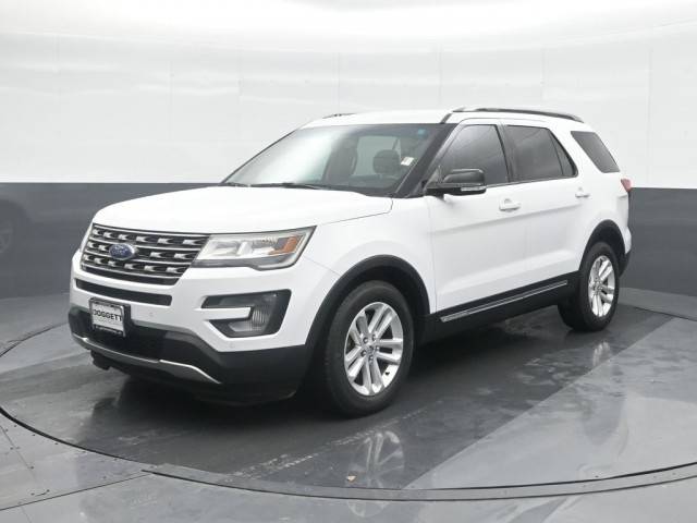 2016 Ford Explorer XLT FWD photo