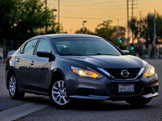 2016 Nissan Altima 2.5 S FWD photo