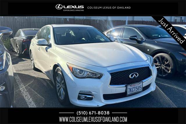 2015 Infiniti Q50 Premium RWD photo