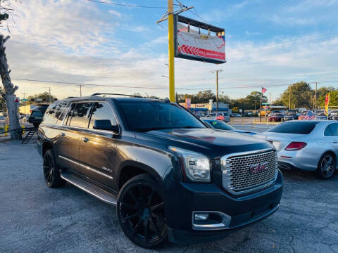2016 GMC Yukon XL Denali 4WD photo