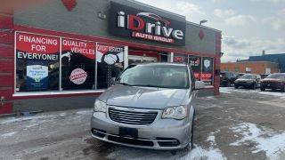 2015 Chrysler Town and Country Touring FWD photo