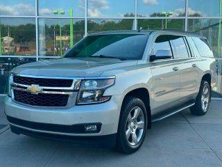 2016 Chevrolet Suburban LT 4WD photo