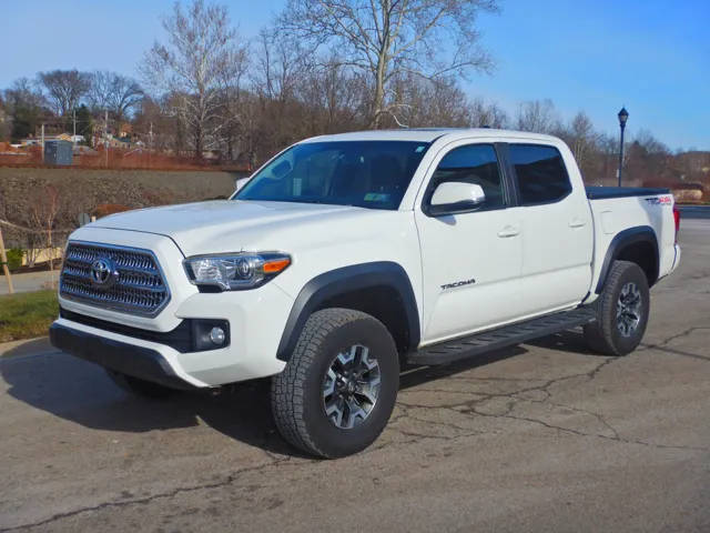 2016 Toyota Tacoma TRD Off Road 4WD photo