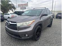 2016 Toyota Highlander XLE FWD photo