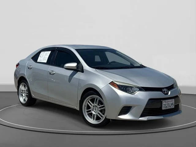 2016 Toyota Corolla LE FWD photo