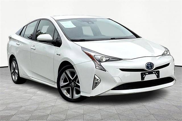 2016 Toyota Prius Three Touring FWD photo