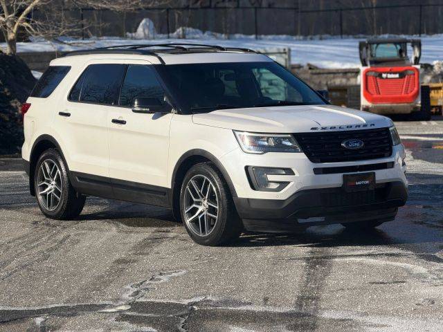 2016 Ford Explorer Sport 4WD photo