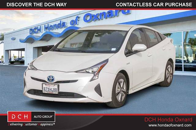 2016 Toyota Prius Three FWD photo