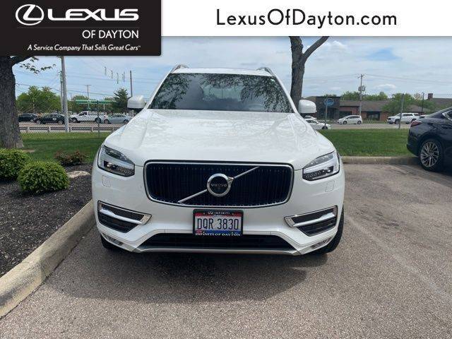 2016 Volvo XC90 T6 Momentum AWD photo