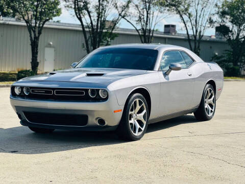 2016 Dodge Challenger SXT Plus RWD photo