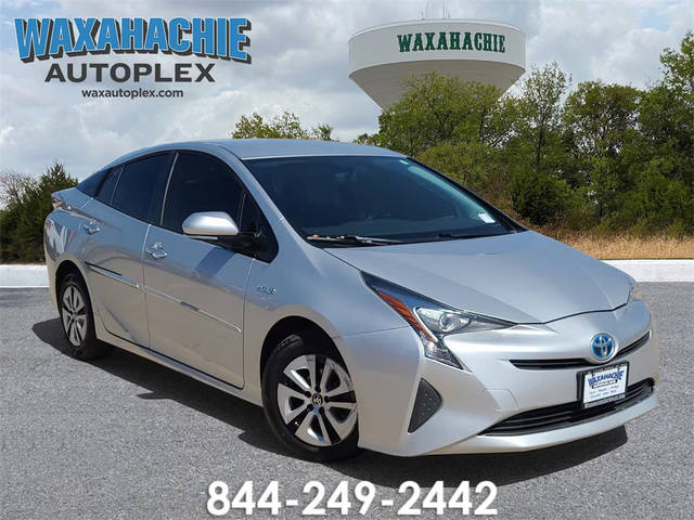 2016 Toyota Prius Three FWD photo