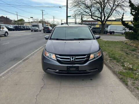 2016 Honda Odyssey SE FWD photo
