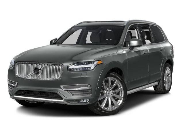 2016 Volvo XC90 T6 Momentum AWD photo