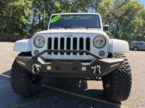 2016 Jeep Wrangler Unlimited Sahara 4WD photo