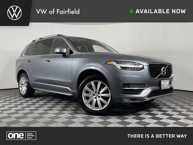 2016 Volvo XC90 T6 Momentum AWD photo