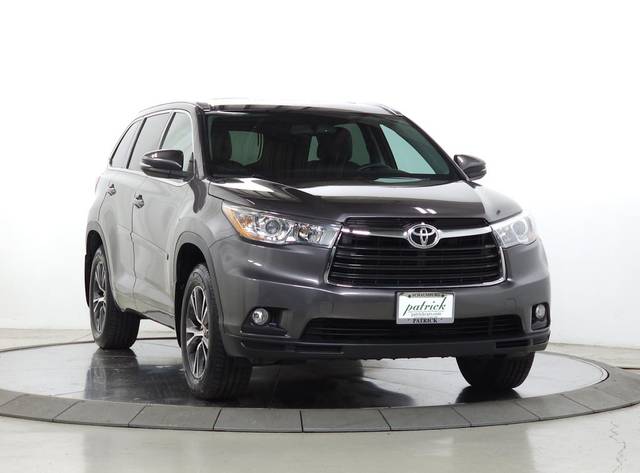 2016 Toyota Highlander XLE AWD photo