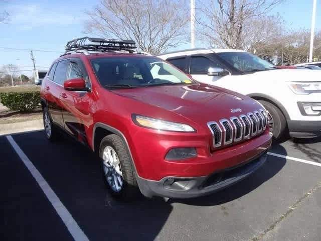 2016 Jeep Cherokee Latitude FWD photo