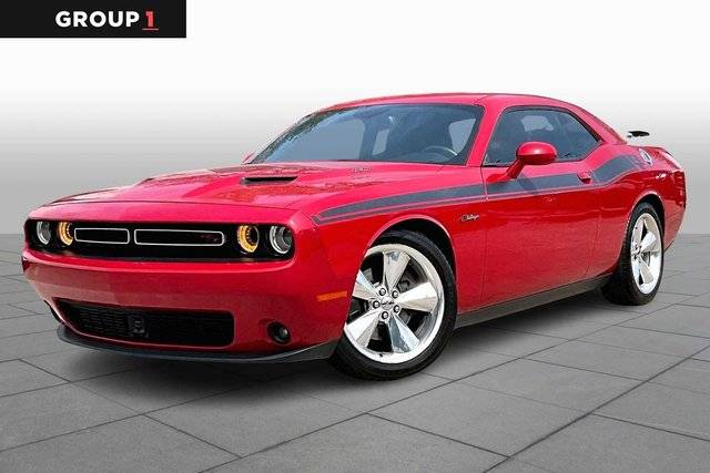 2016 Dodge Challenger R/T Plus RWD photo