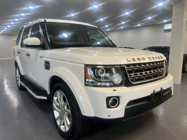 2016 Land Rover LR4 HSE Silver Edition 4WD photo