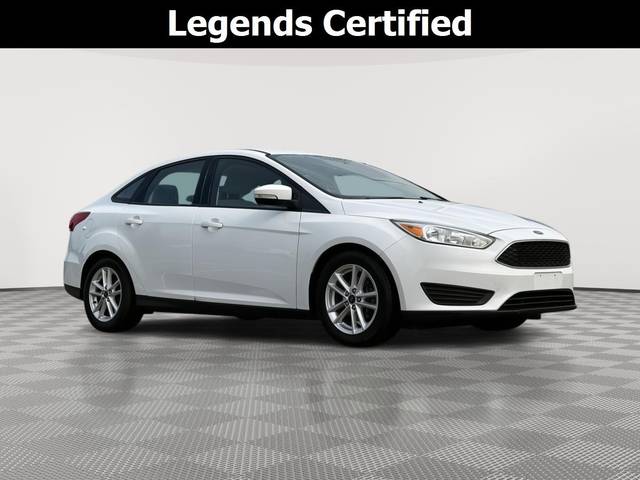 2016 Ford Focus SE FWD photo