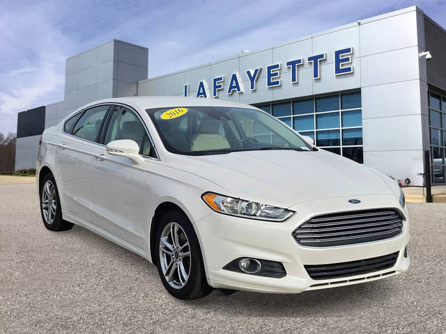 2016 Ford Fusion SE FWD photo