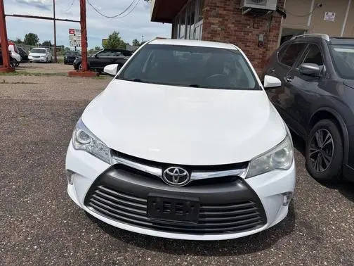 2016 Toyota Camry LE FWD photo
