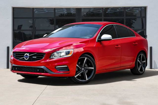 2016 Volvo S60 T6 Drive-E R-Design AWD photo