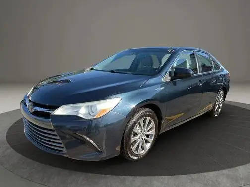 2016 Toyota Camry XLE FWD photo