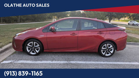 2016 Toyota Prius Three Touring FWD photo