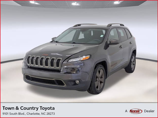 2016 Jeep Cherokee Latitude FWD photo