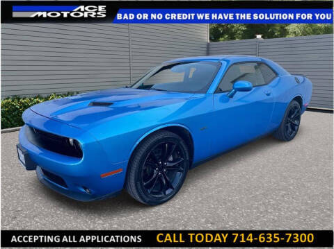 2016 Dodge Challenger R/T RWD photo