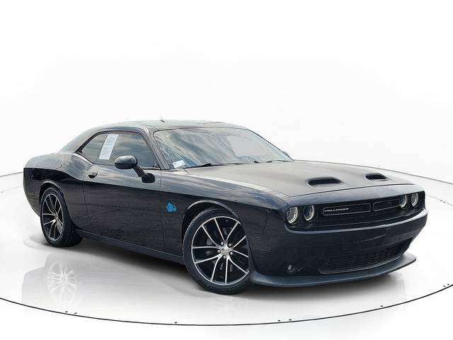 2016 Dodge Challenger R/T Scat Pack RWD photo