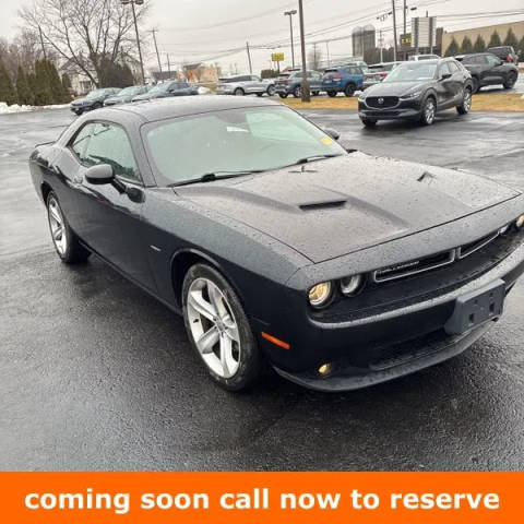 2016 Dodge Challenger R/T RWD photo